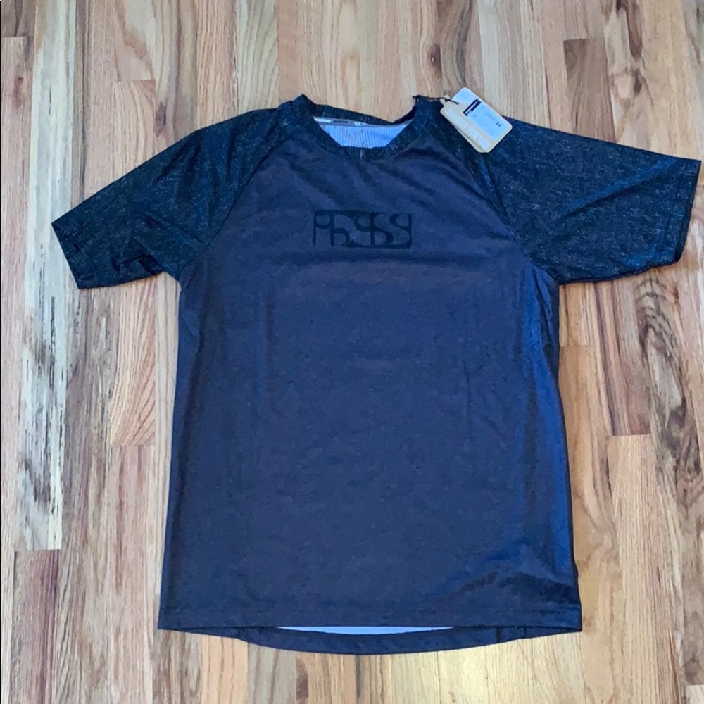 eco friendly men’s workout shirt
